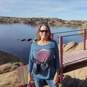 Meet your Posher, Roxanne